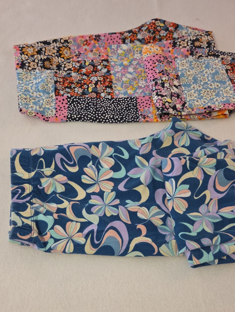 2 Pair No Boundaries Floral & Patchwork Print Leggings Ladies M 7-9 Ankle Length
